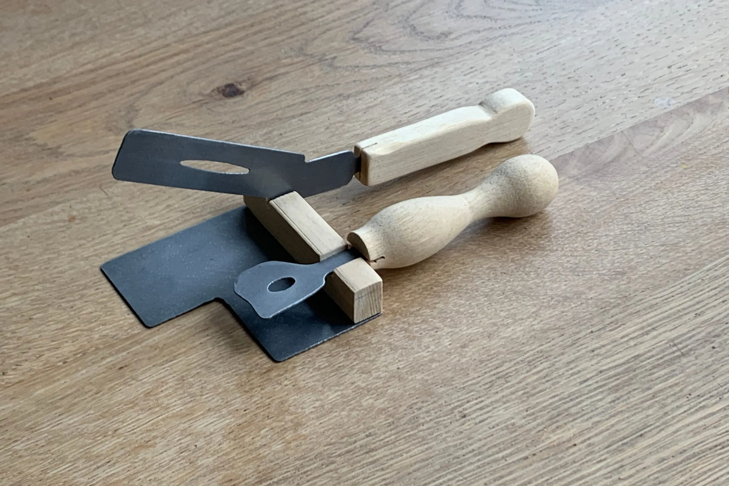 Freya King - Behind the scenes 5