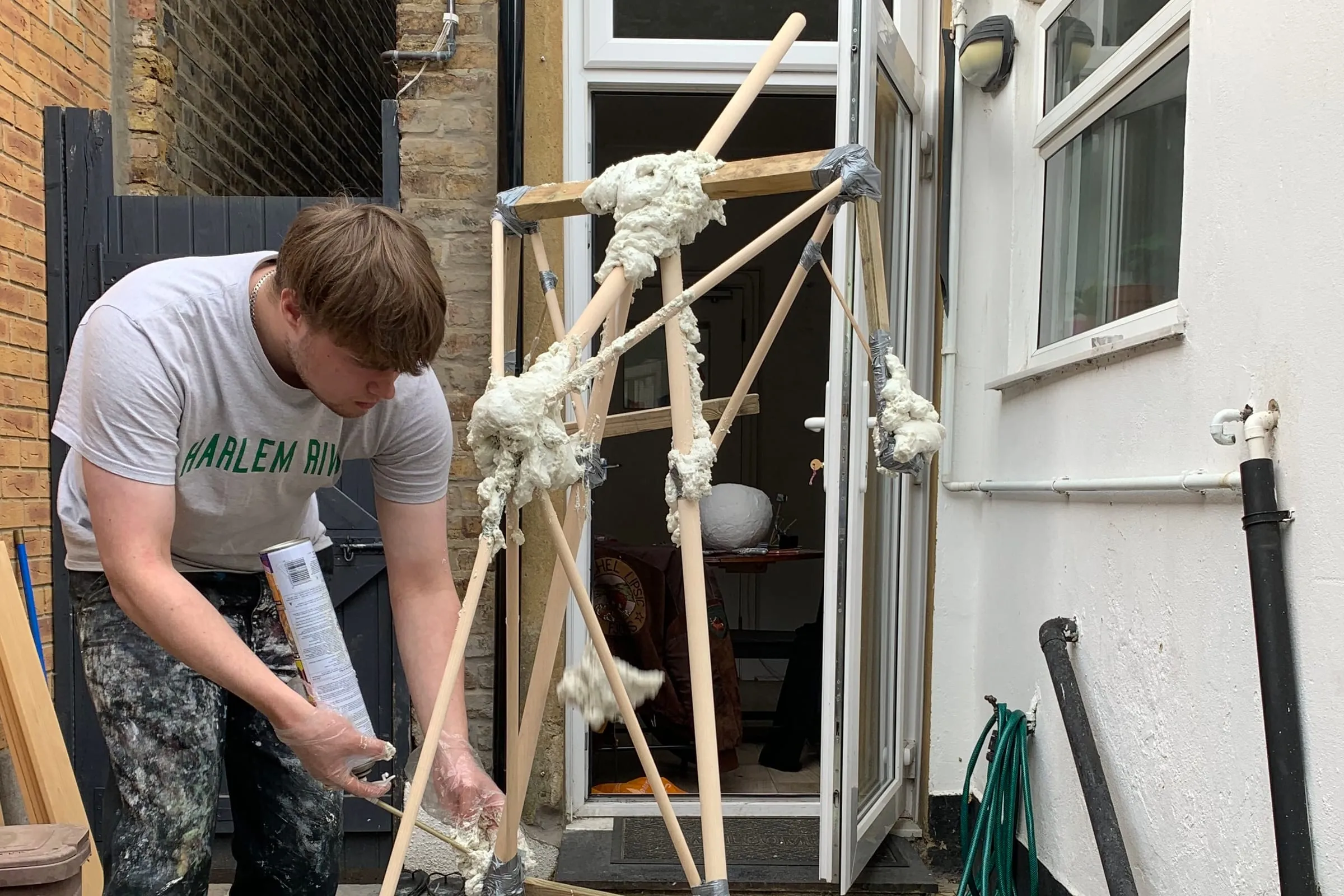 Lucas Miles Behind the scenes 2