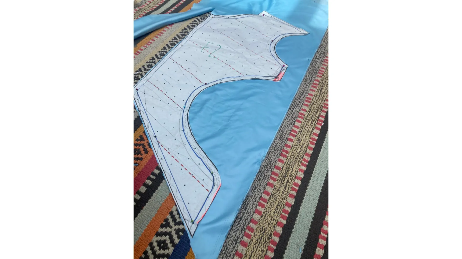 OLIVER BEHIND THE SCENES.003